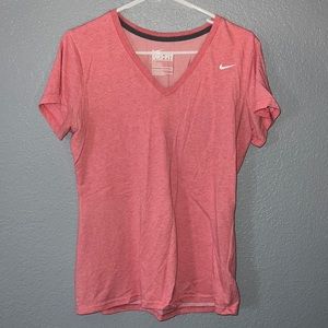3/$15 Nike Dri-Fit V-Neck 🩷